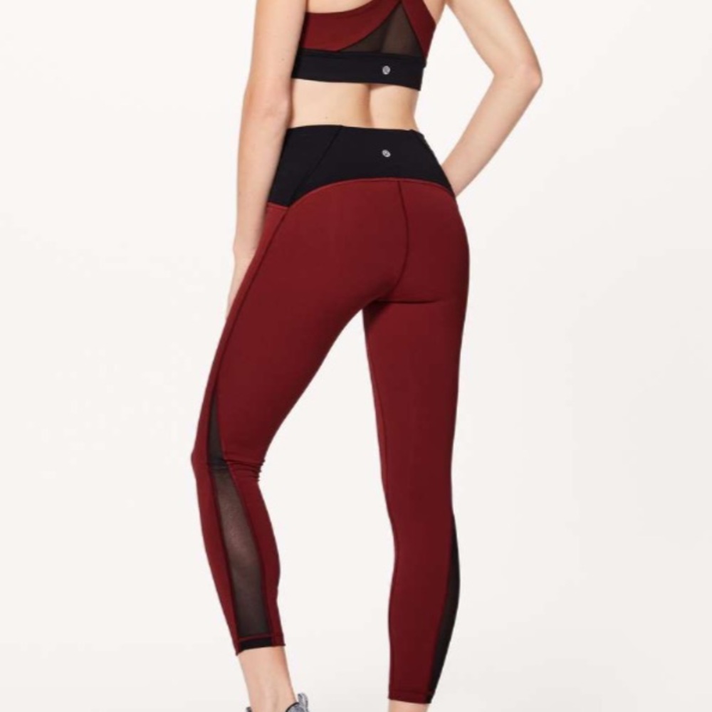 EUC Lululemon Train Times Crop (17") Size 8